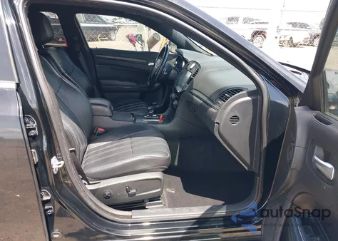 2014 Chrysler 300 300S z USA, uszkodzony, nr VIN 2C3CCABG9EH143122